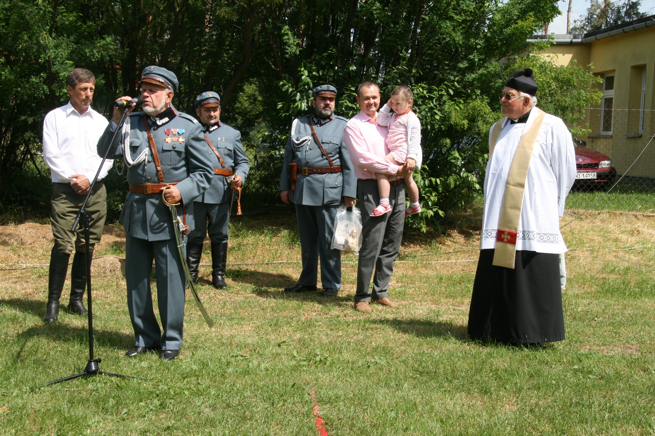 Array. Kliknij by wrócić.